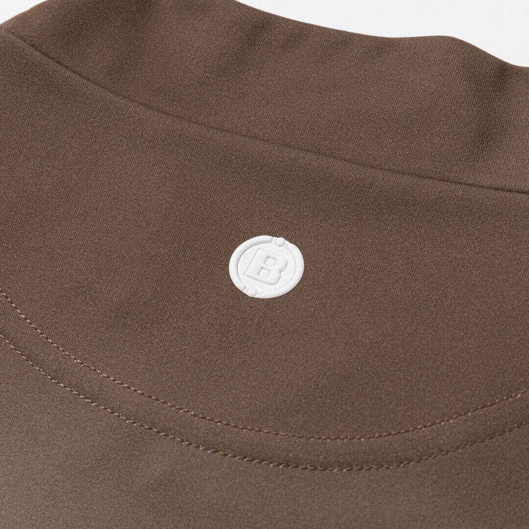 BRIEFING MENS GRADATION HIGHNECK BROWN 背面Bロゴ