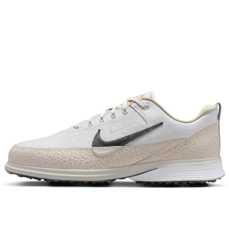NIKE ビクトリーツアー4 NRG  / THE OPEN □ ホワイト×ゴールド