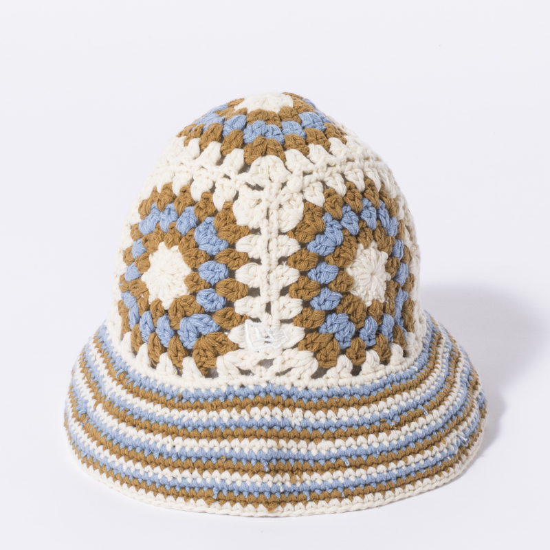 NEWERA CROCHET KNIT BUCKET ベージュ（ホワイト）